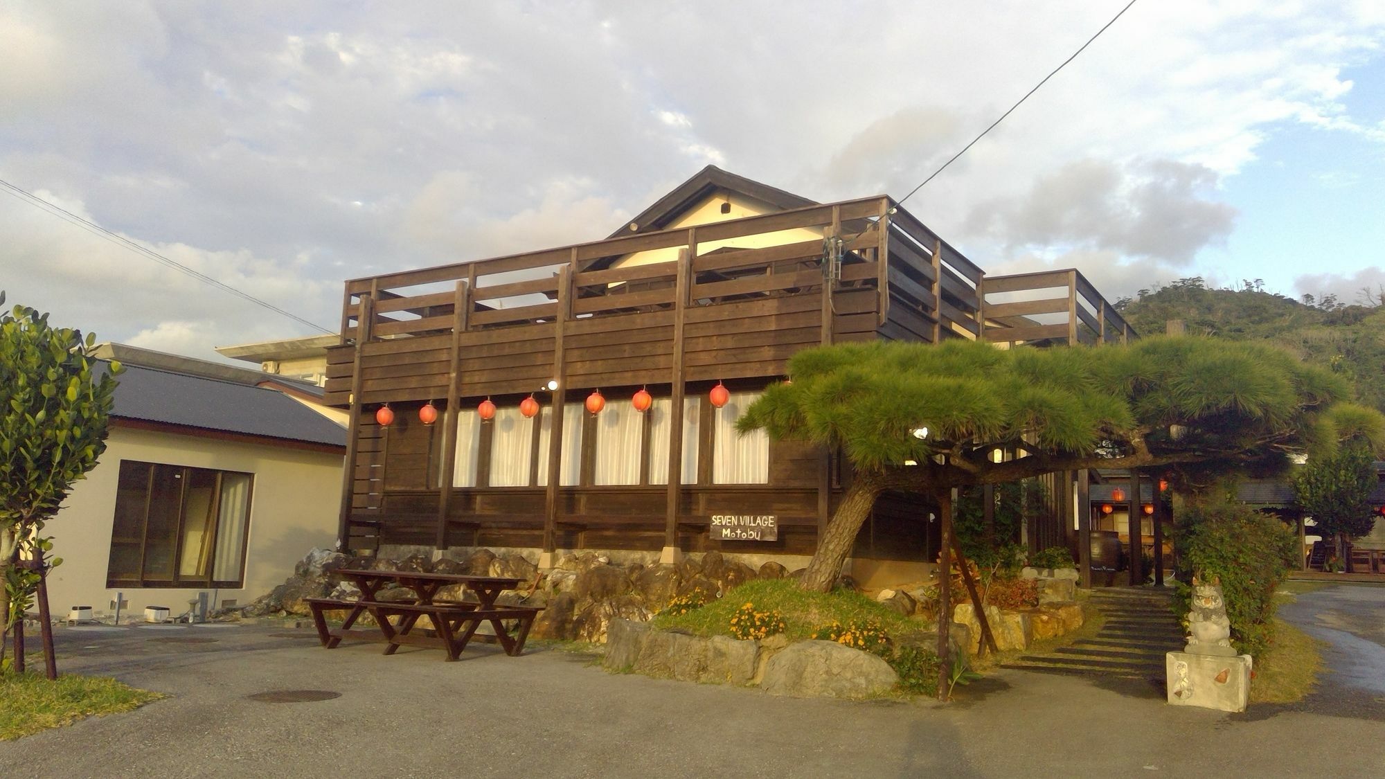 Seven Village Мотобу Экстерьер фото